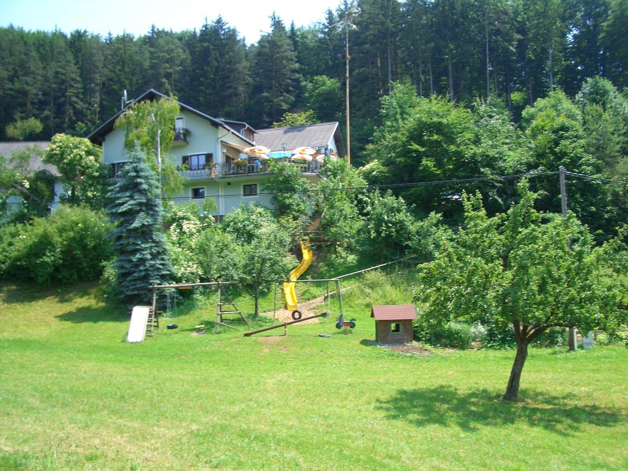 Gasthaus - Gaestehaus Schusterbauer Rein Extérieur photo