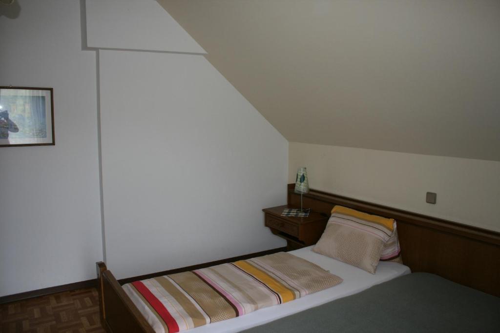 Gasthaus - Gaestehaus Schusterbauer Rein Chambre photo