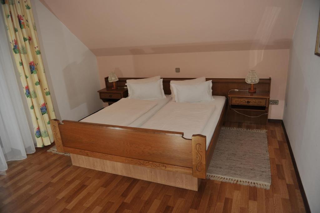 Gasthaus - Gaestehaus Schusterbauer Rein Chambre photo